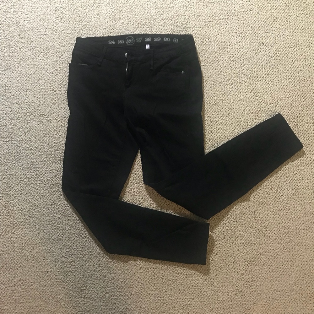SOLD - Ernest Sewn skinny stretchy black jeans